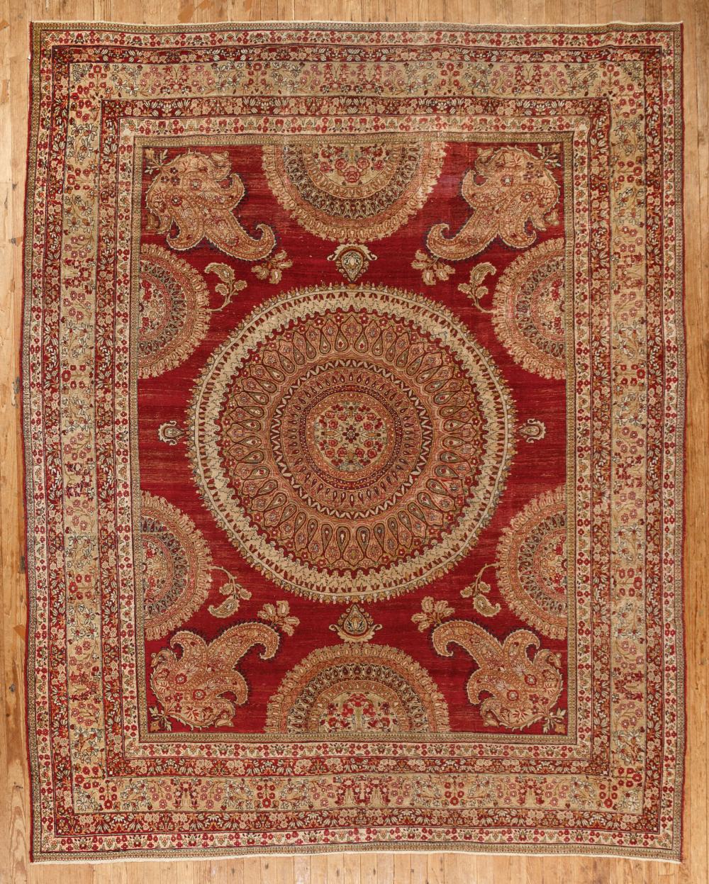 PERSIAN CARPETAntique Persian Carpet