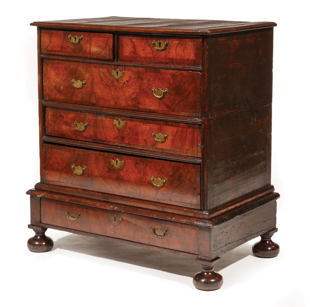 BANDED BURL WALNUT CHEST ON STANDQueen 31934b