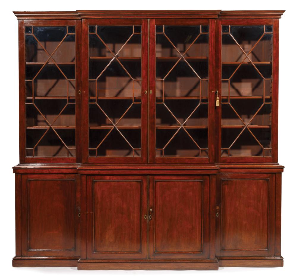 GEORGIAN STYLE MAHOGANY BREAKFRONTAntique 3193a5