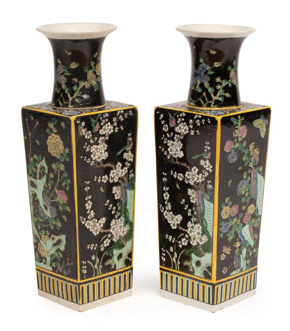 CHINESE FAMILLE NOIRE PORCELAIN VASESPair