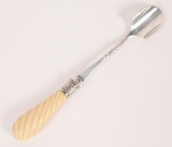 Wood Hughes silver cheese scoop 4f53e