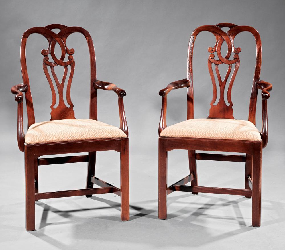 PAIR OF GEORGIAN-STYLE CARVED MAHOGANY