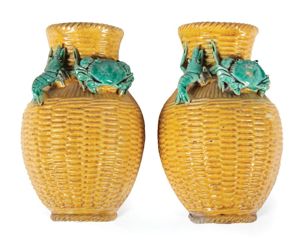 PAIR OF CHINESE GLAZED   319689