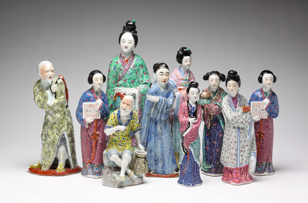 TEN CHINESE PORCELAIN FIGURES  319745