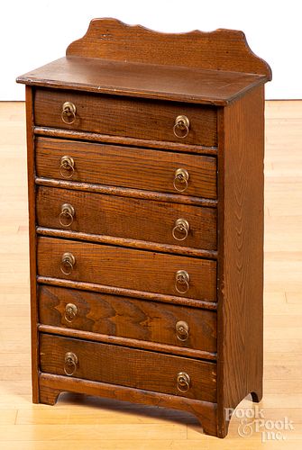 OAK CHILD'S CHEST, CA. 1900Oak