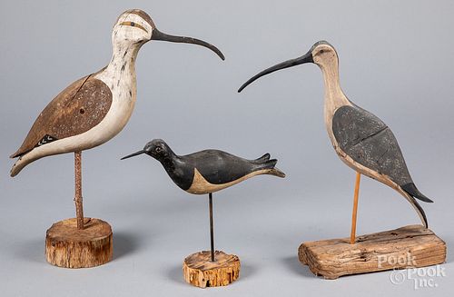 THREE CARVED AND PAINTED SHOREBIRDSThree 31718b