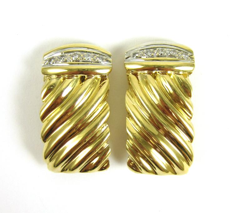 PAIR OF DIAMOND AND FOURTEEN KARAT 31720a