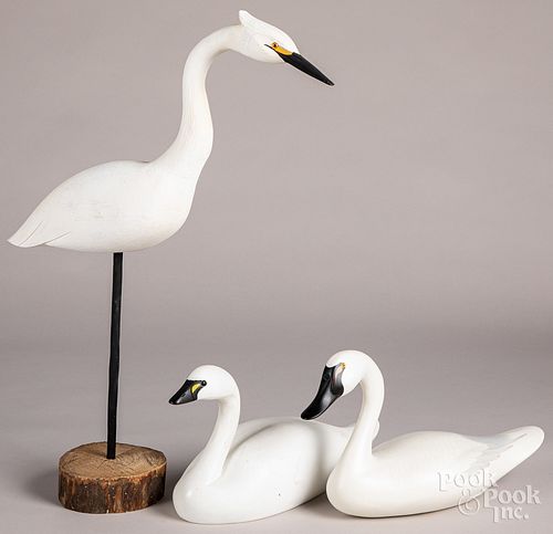 REINERI CARVED AND PAINTED EGRET, AND