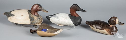 FOUR CARVED DUCK DECOYS TO INCLUDE 3173fd
