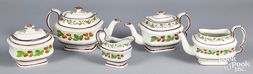 STRAWBERRY PATTERN PEARLWARE, 19TH