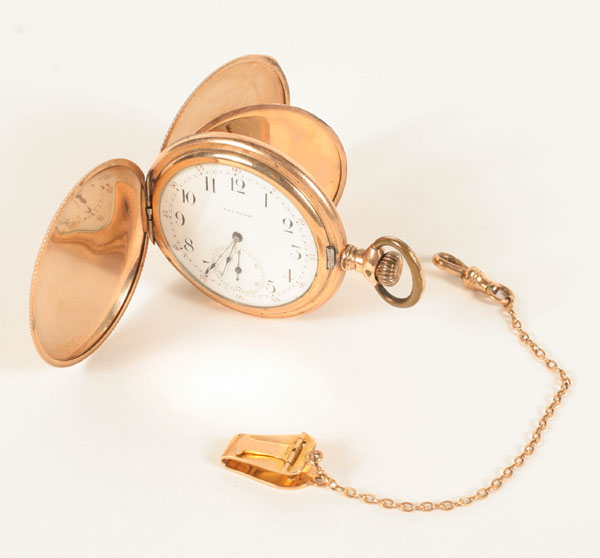 Gold 14K watch fob along with a 4f24e