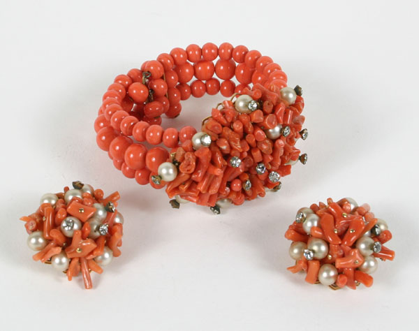 Unsigned Miriam Haskell Coral bracelet