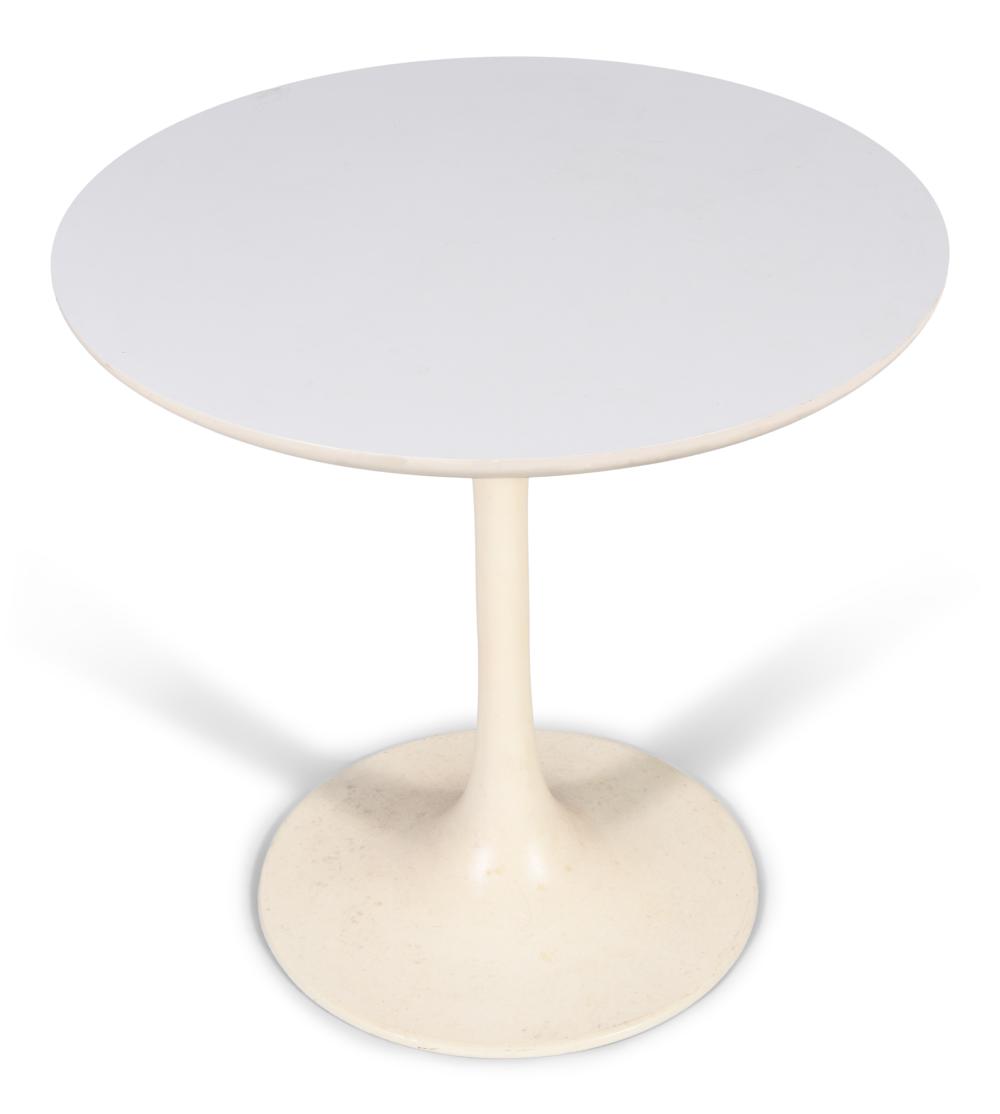 EERO SAARINEN STYLE WHITE LACQUERED 31796c