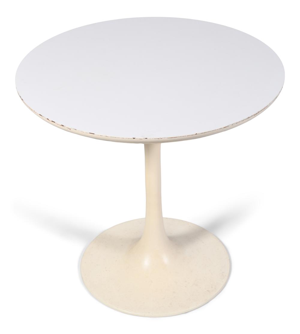 EERO SAARINEN FOR KNOLL WHITE LACQUER 317964