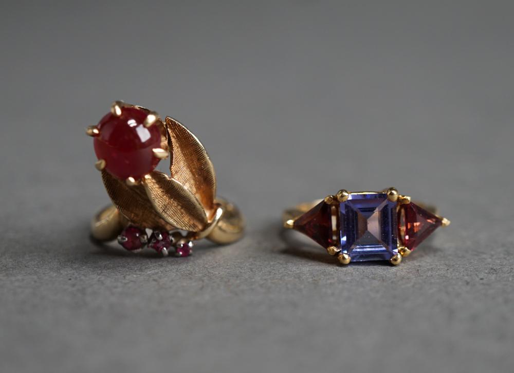 14-KARAT YELLOW-GOLD AND RUBY RING