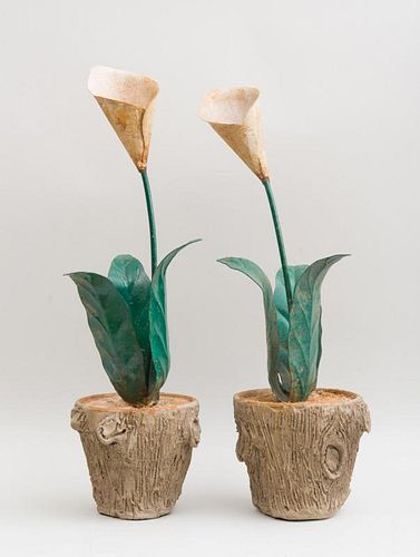 PAIR OF DECORATIVE TÔLE PEINTE