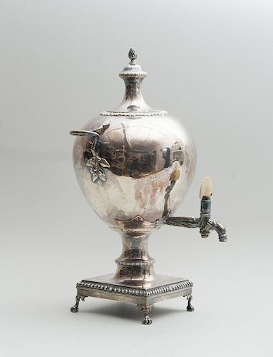 GEORGE III ENGRAVED SILVER OVOID