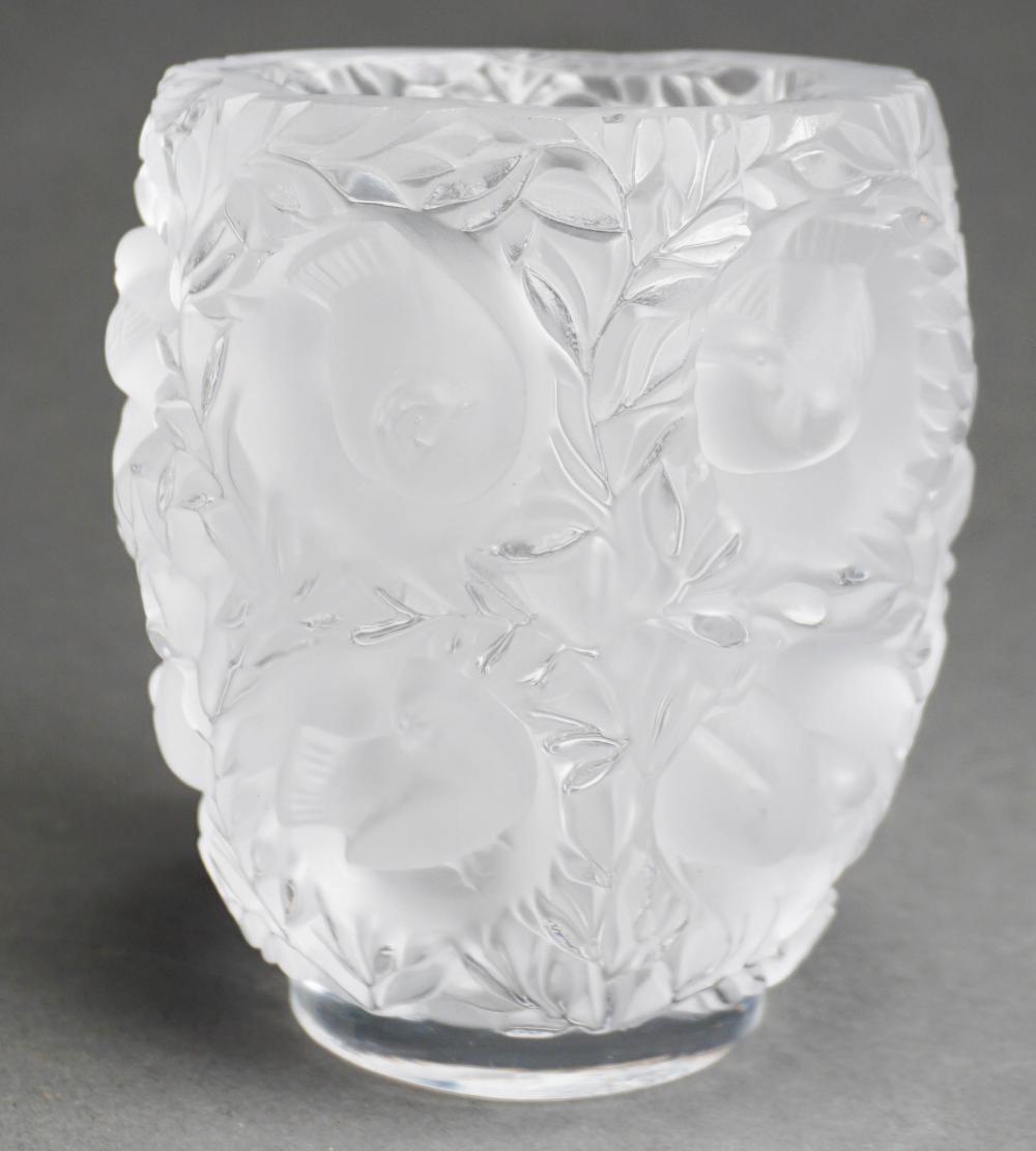 LALIQUE FROSTED GLASS VASE (CHIPPED)