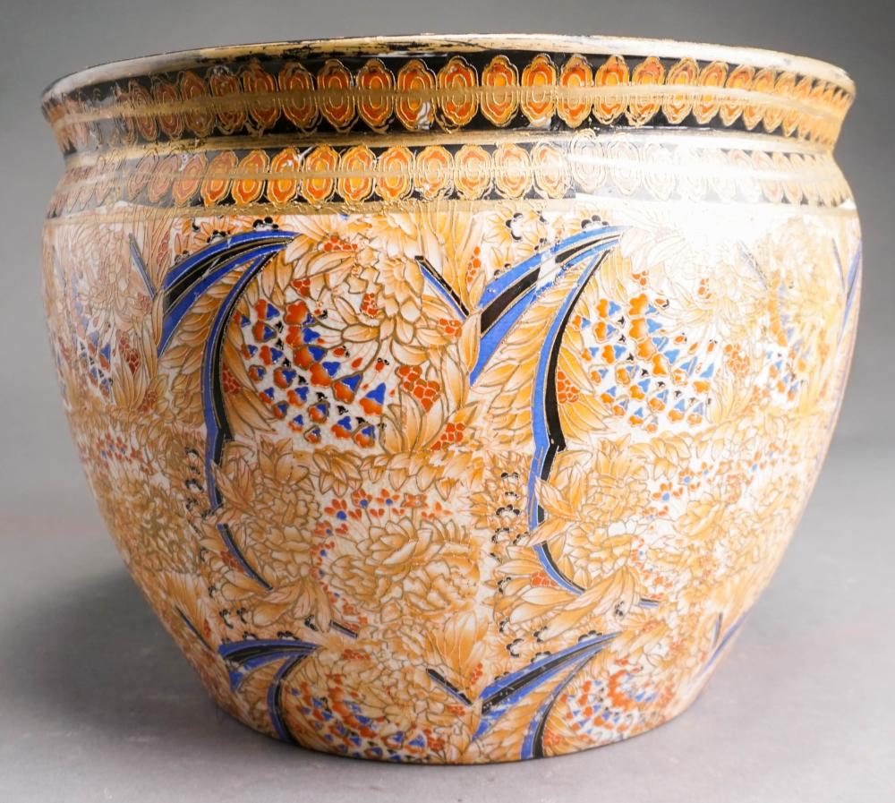 JAPANESE KUTANI TYPE PORCELAIN 317c5b