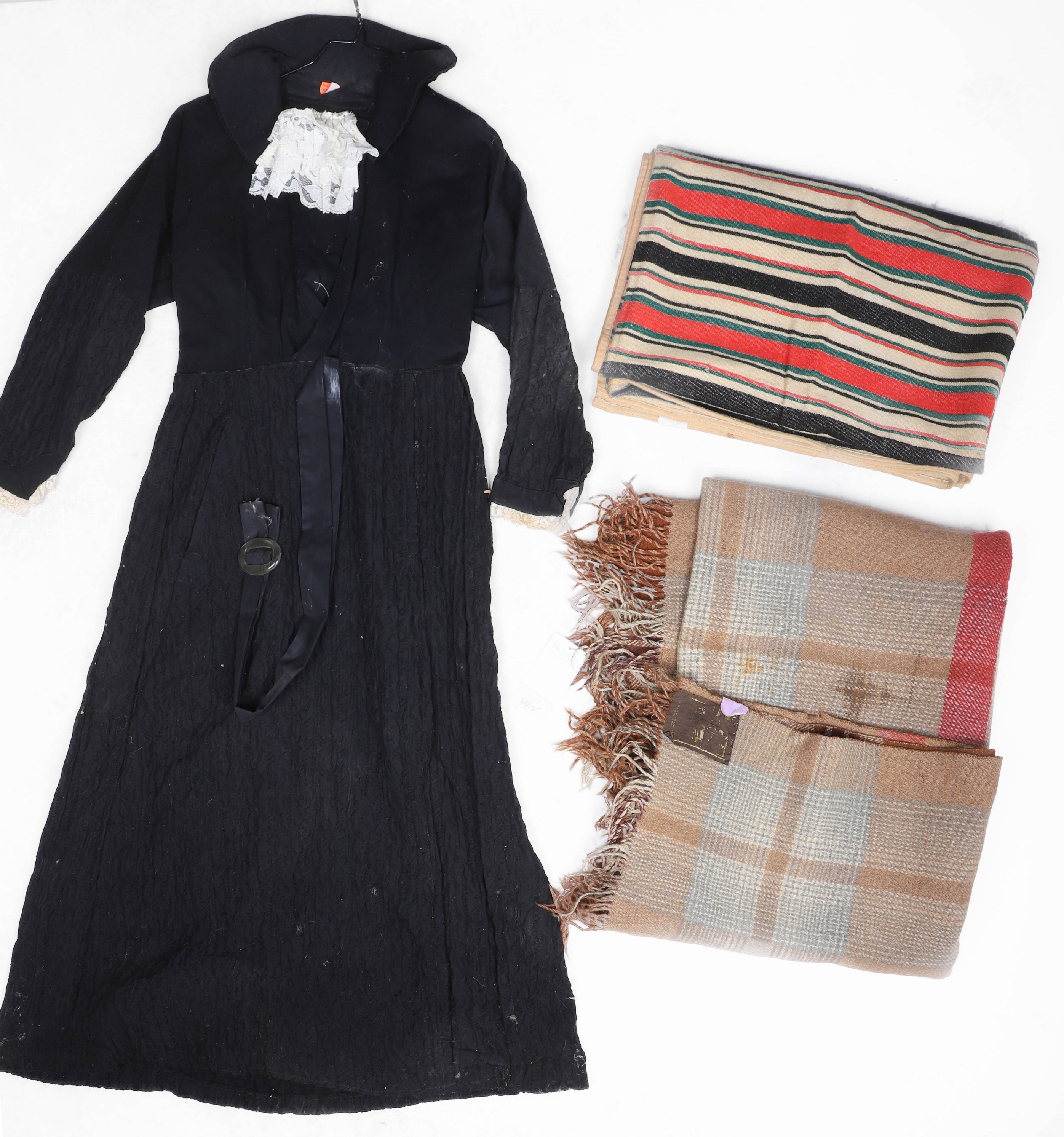 Victorian dress and antique blanket 317d48