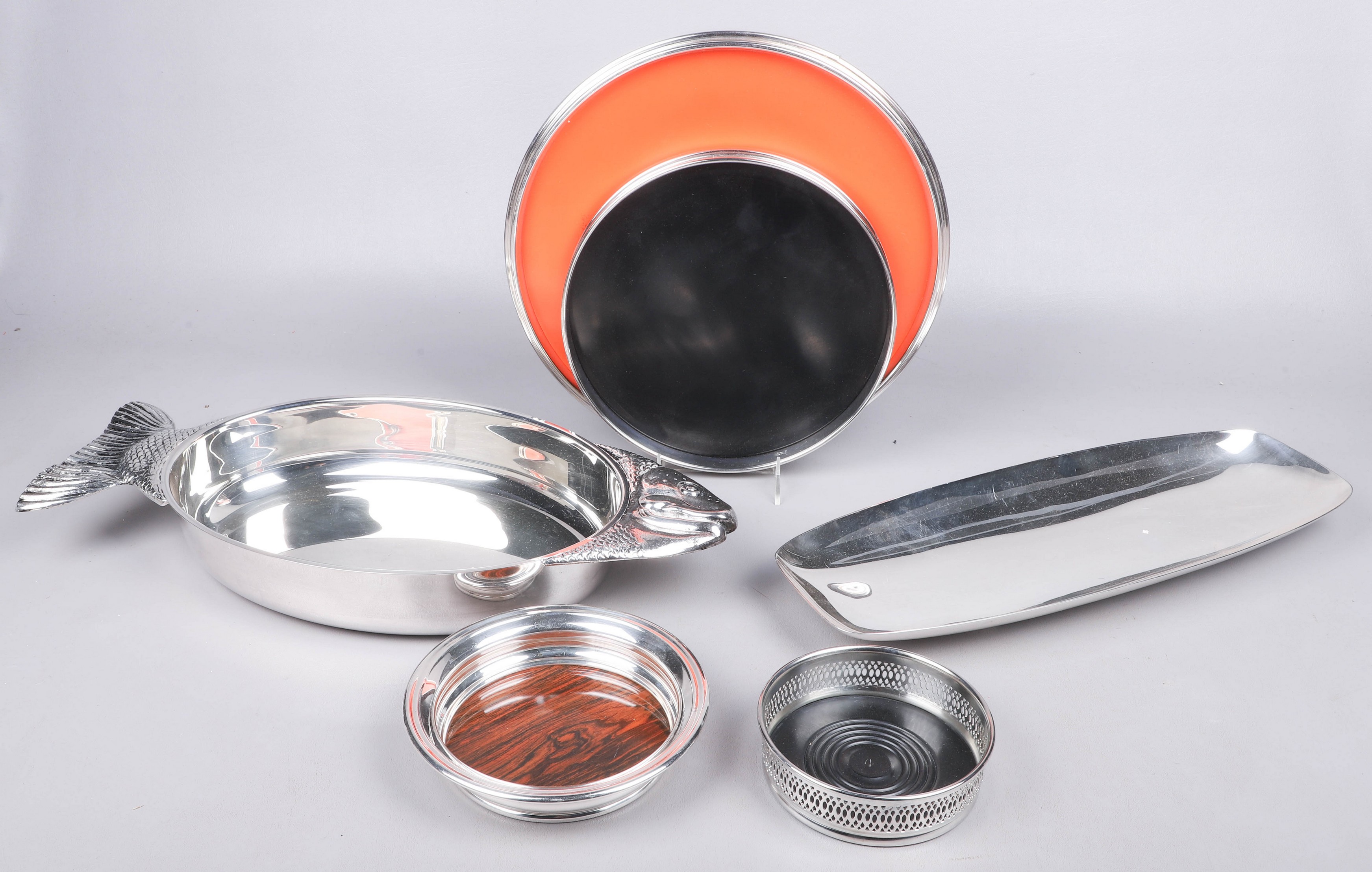 Modern silverplate group to include 317d67