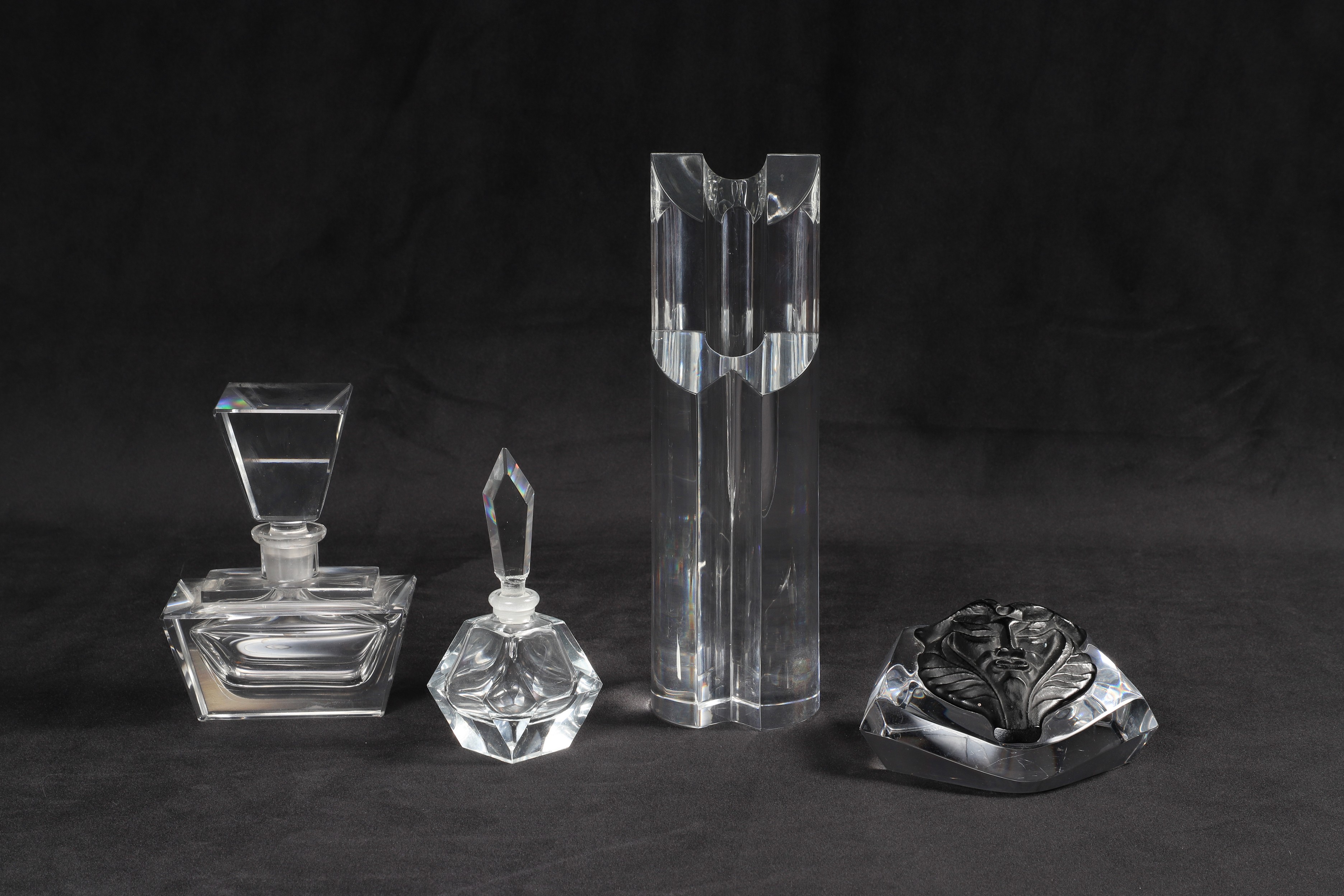 Crystal scent bottles vase weight 317e82