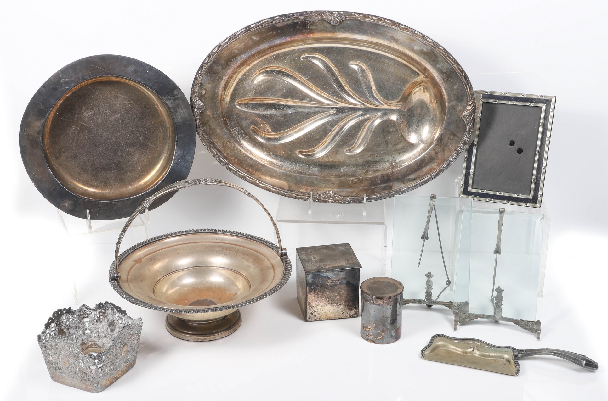 Silverplate grouping to include