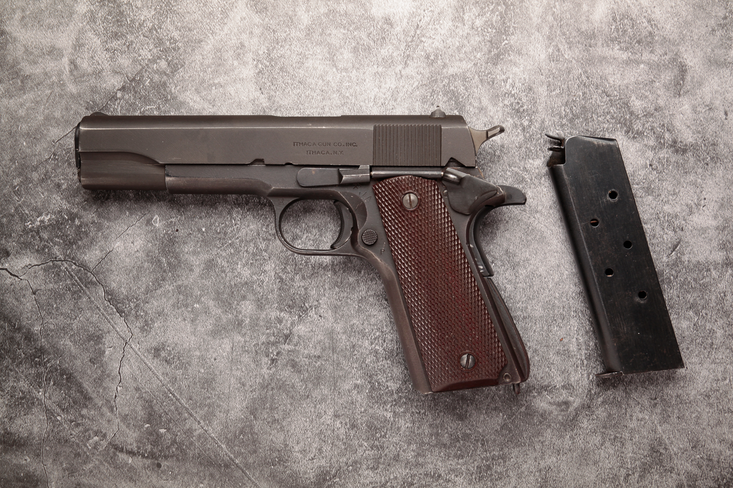 ITHACA GUN CO MODEL 1911 A1 45 31a7a2