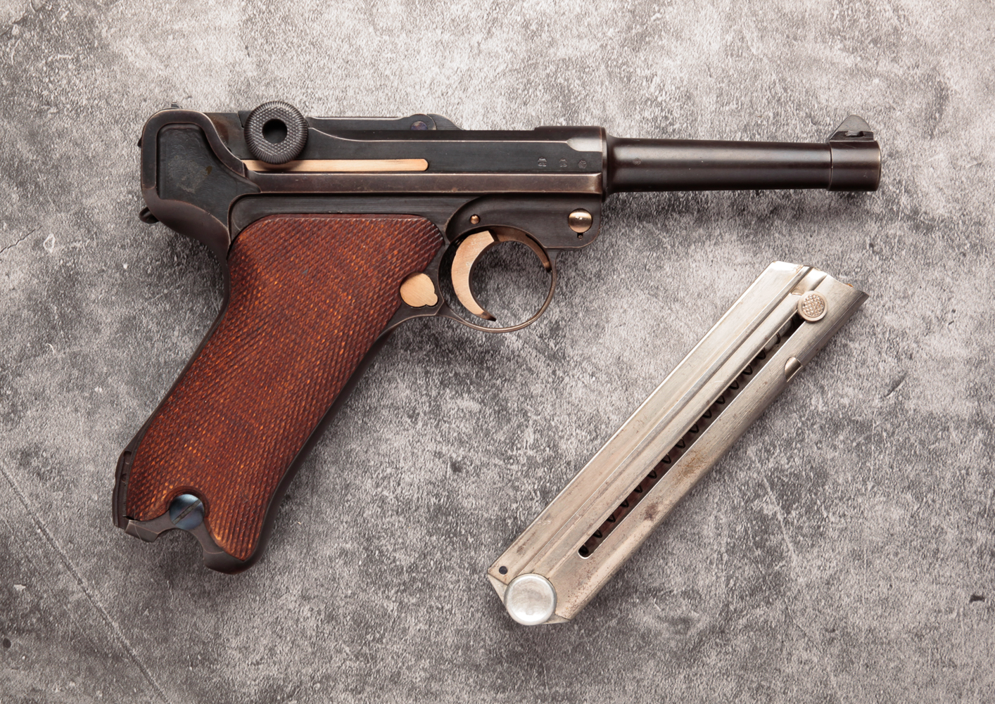 S/42 CODE "G" DATE WW2 9MM LUGER