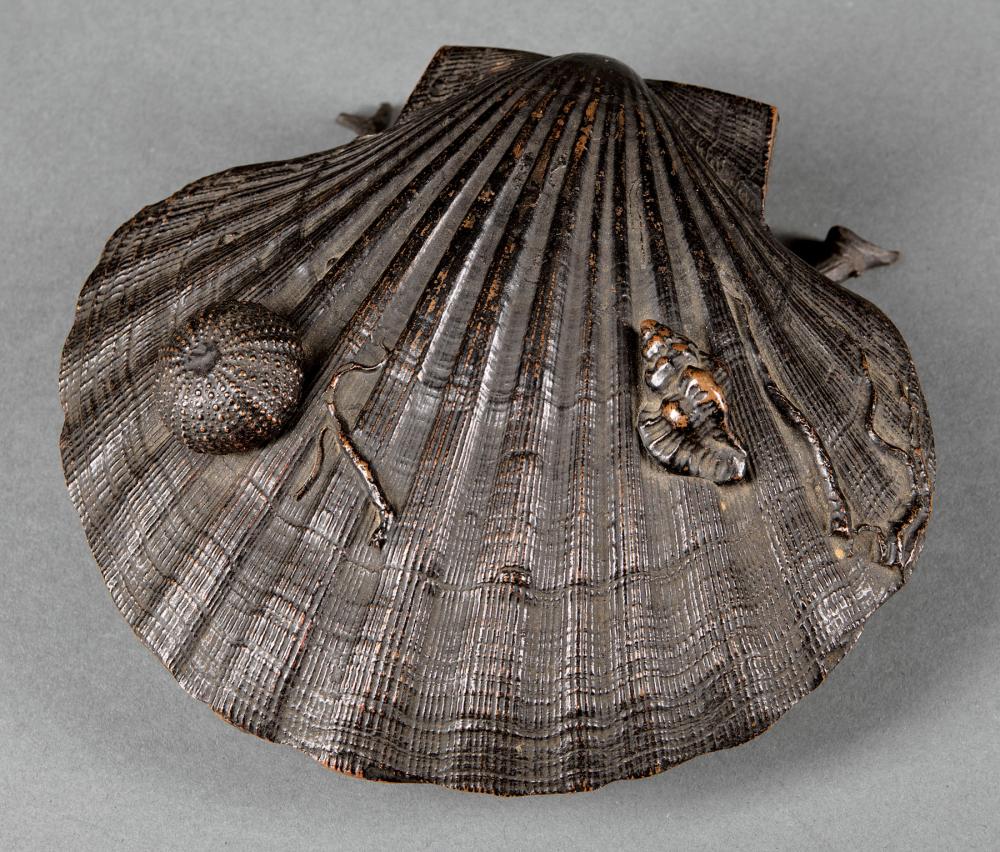 PATINATED BRONZE SCALLOP SHELL 31a88d