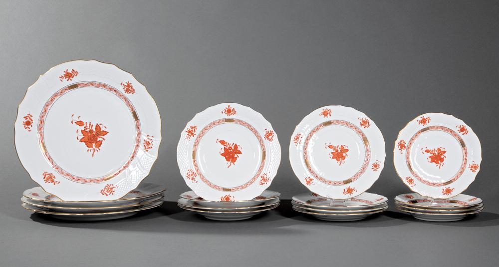 HEREND PORCELAIN DINNER SERVICEHerend