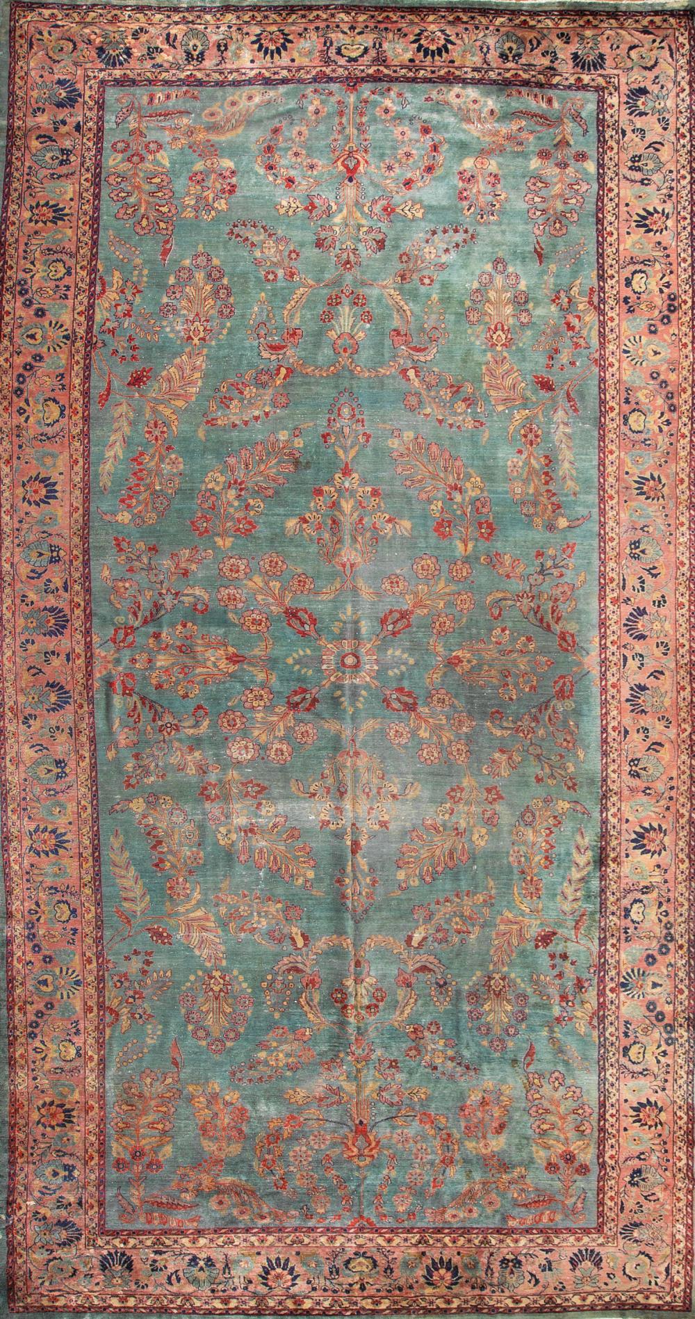 LARGE SAROUK CARPETLarge Sarouk