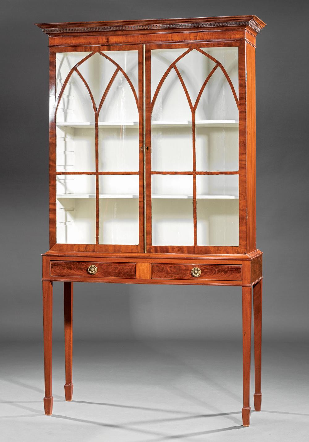 GEORGIAN-STYLE MAHOGANY BOOKCASEAntique