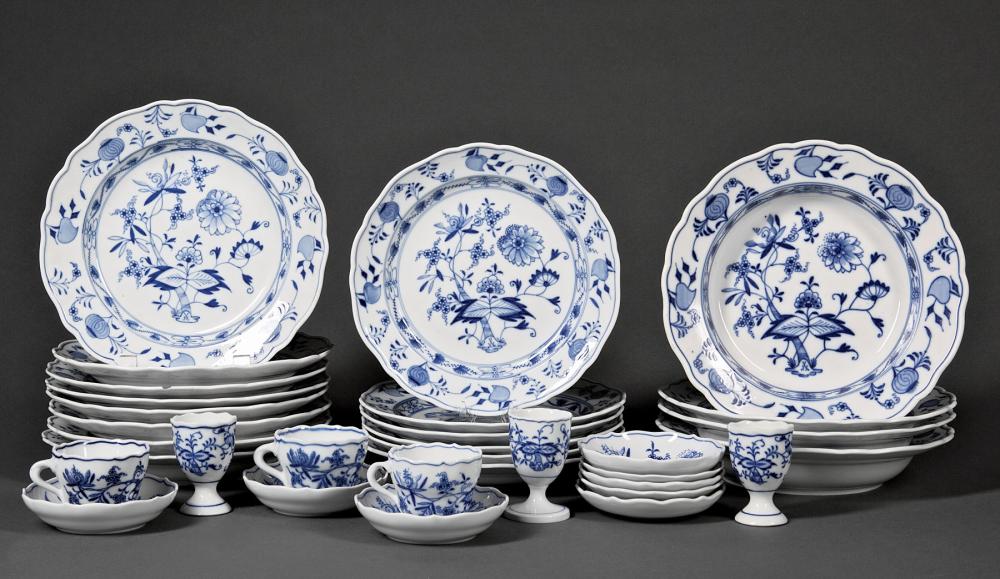 MEISSEN PORCELAIN "BLUE ONION"