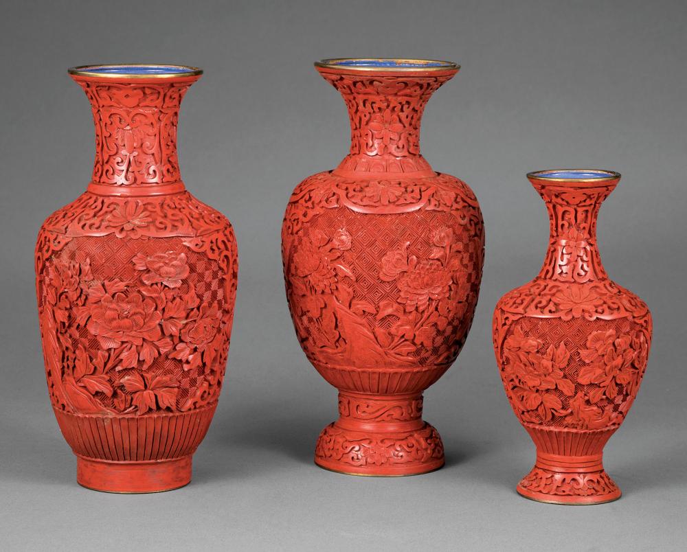THREE CHINESE RED LACQUER VASESThree 31aec7