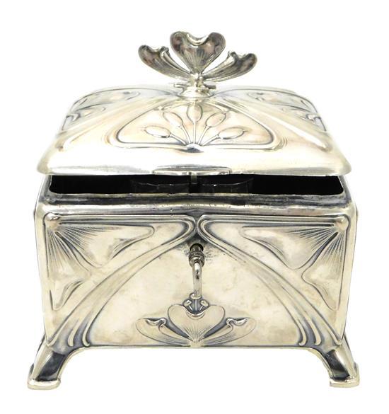 SILVER ART NOUVEAU HINGED BOX  31afad