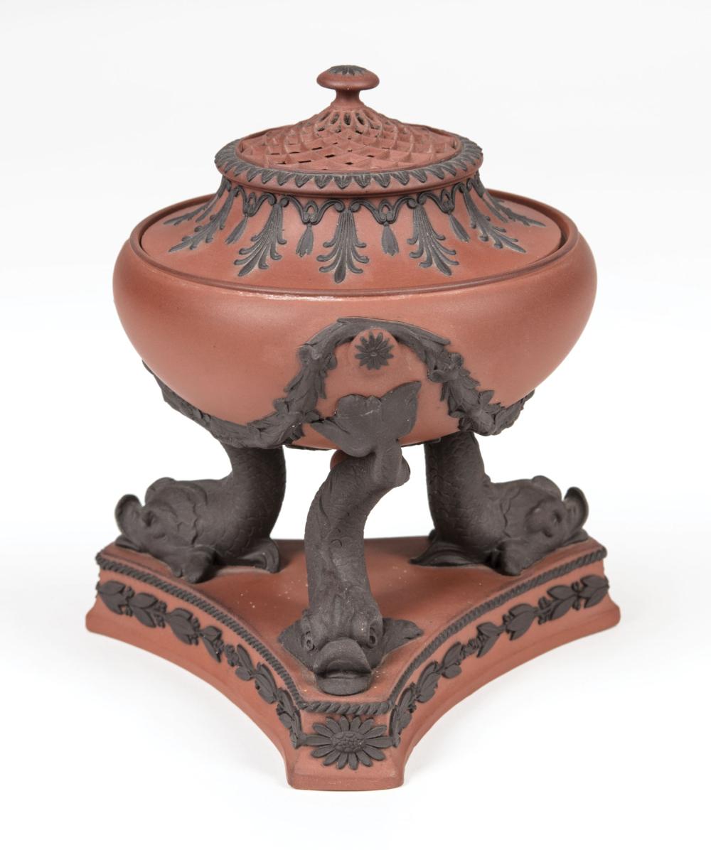 WEDGWOOD ROSSO ANTICO COVERED CENSERWedgwood