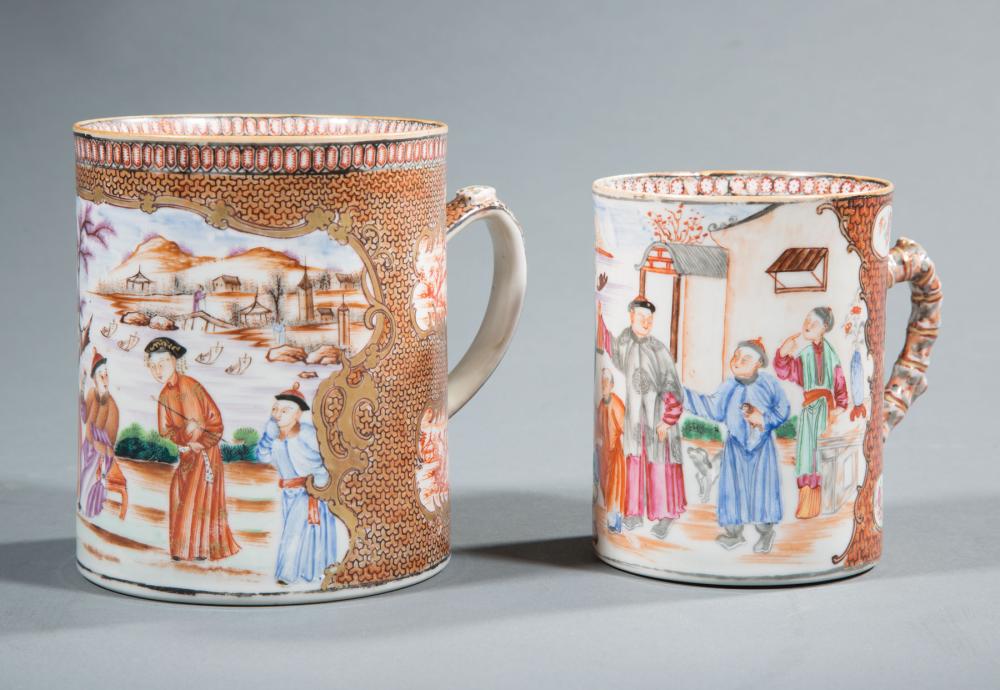 TWO CHINESE EXPORT PORCELAIN TANKARDSTwo