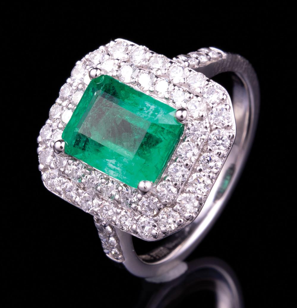 PLATINUM, EMERALD AND DIAMOND RINGPlatinum,