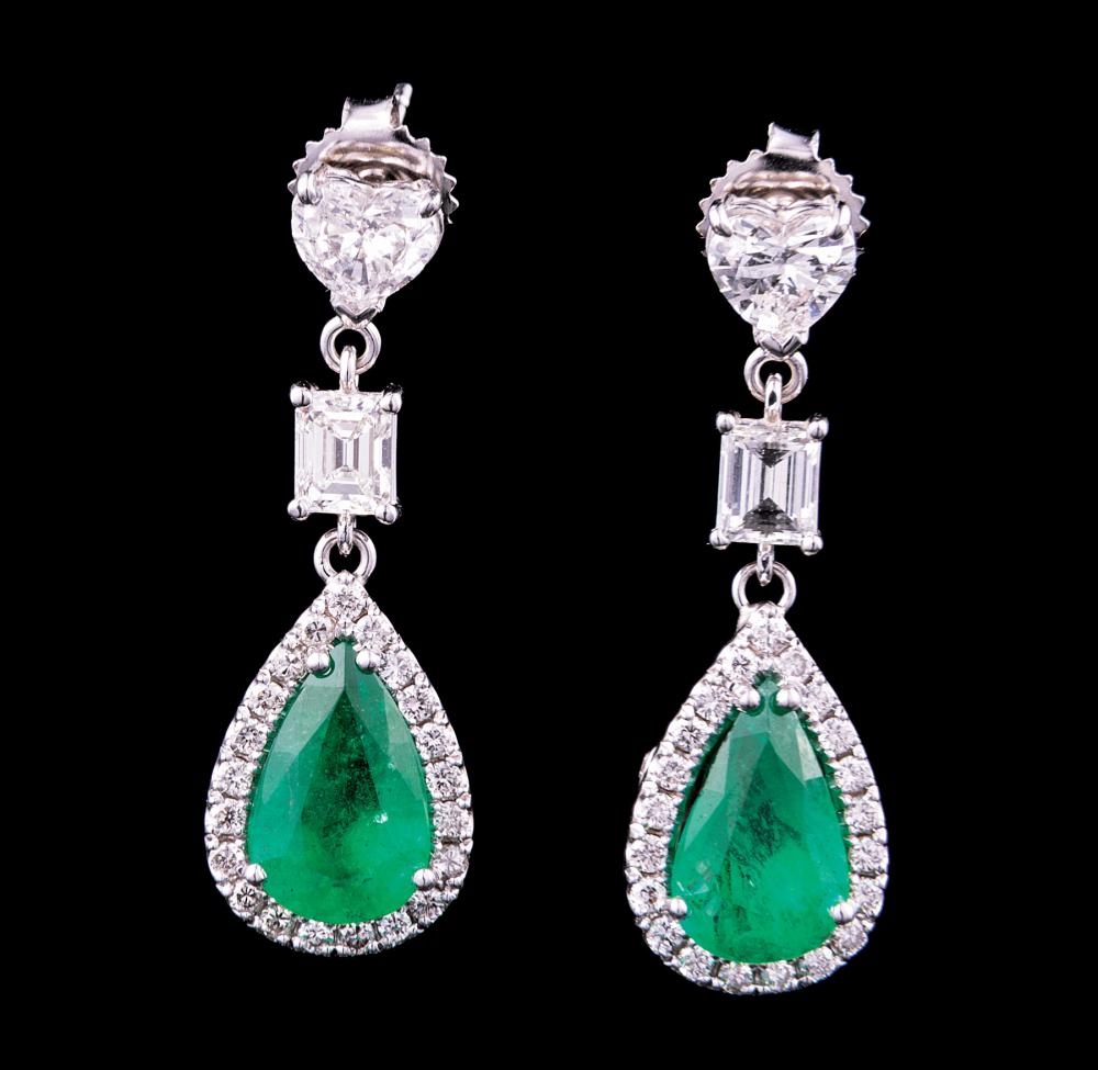 GOLD EMERALD AND DIAMOND DANGLE 31b2c7