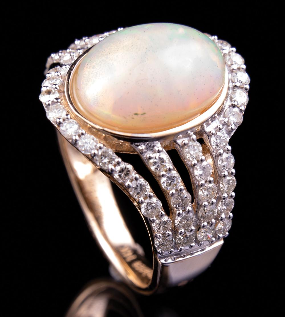 YELLOW GOLD, OPAL AND DIAMOND RING14