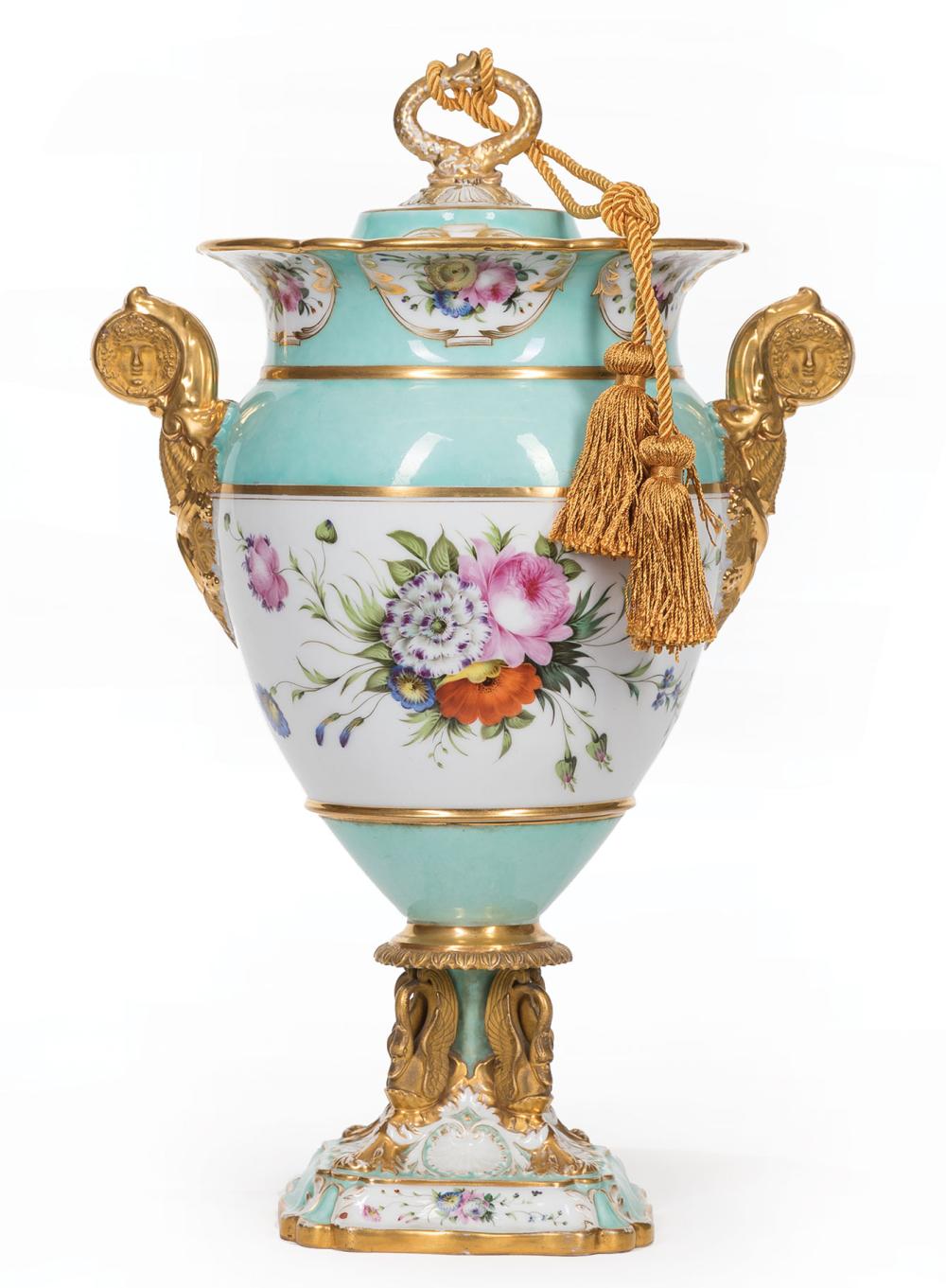 PARIS PORCELAIN GILT, POLYCHROME