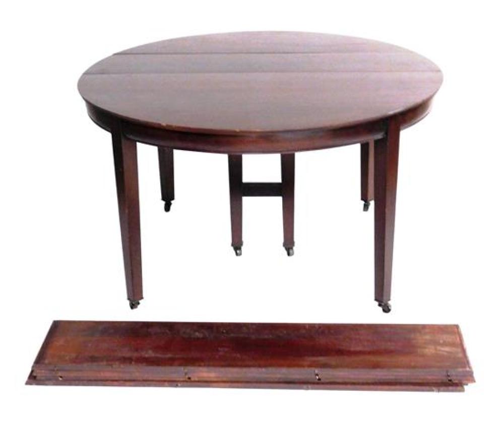 FEDERAL STYLE DINING TABLE, EARLY