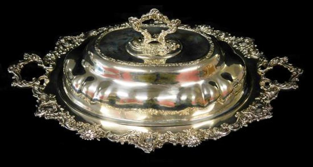 SILVER STERLING OVAL COVERED VEGETABLE 31b4e3