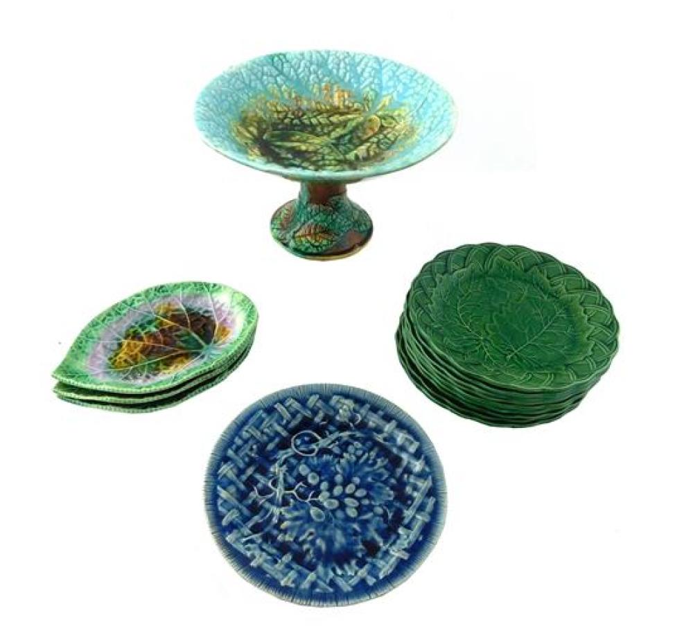 MAJOLICA: FIFTEEN PLATES, TRAYS