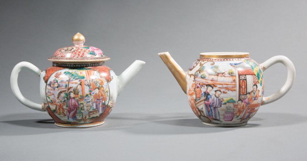 CHINESE EXPORT PORCELAIN TEAPOTSTwo