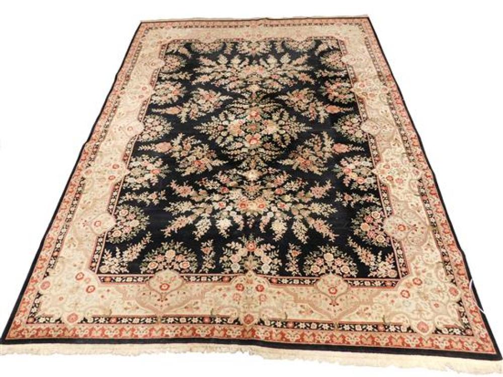 RUG: MODERN PERSIAN STYLE CARPET,