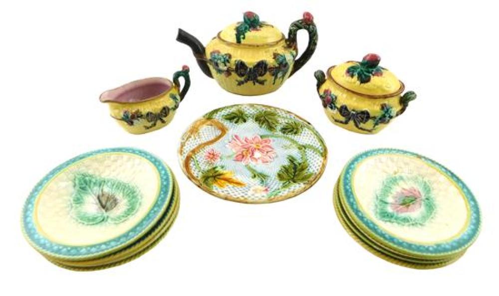 MAJOLICA, TWELVE PIECES, 19TH C./