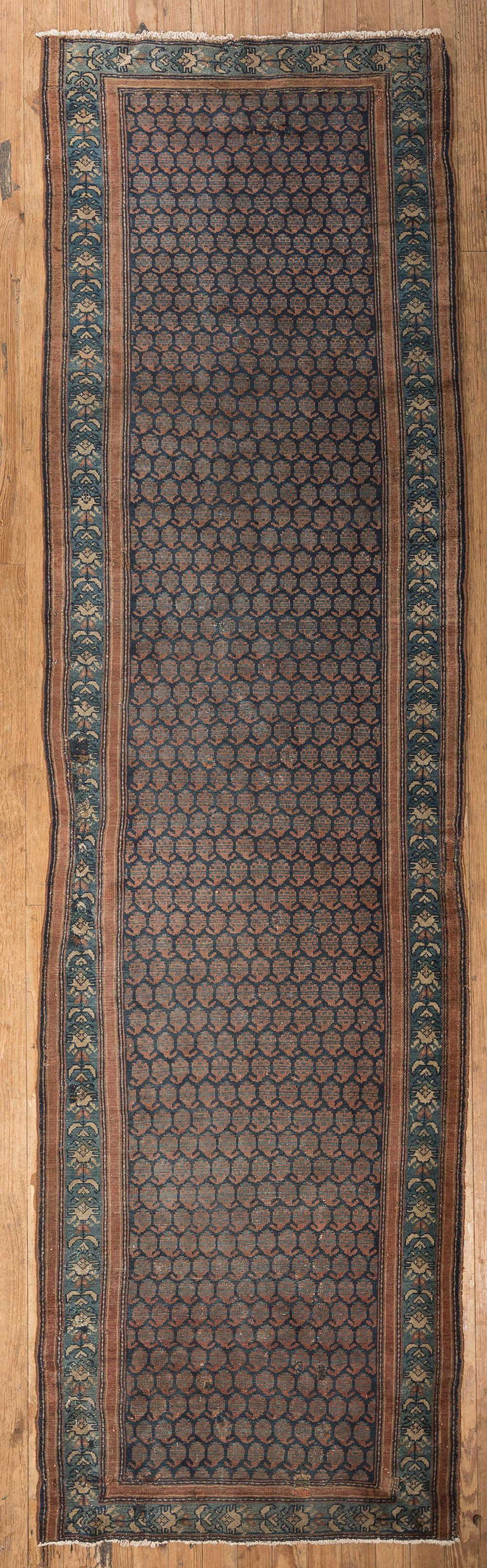 PERSIAN MALAYER RUNNERAntique Persian