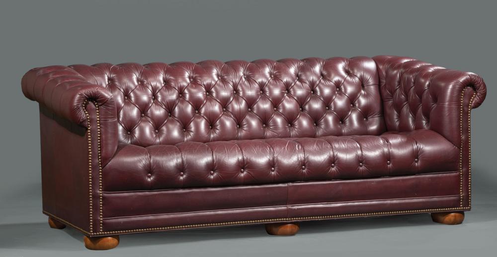 CHESTERFIELD LEATHER SOFAChesterfield